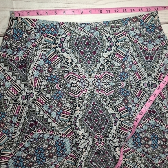 NWT Maurices Multi-Color Asymmetrical Hem Skirt Size Large - Picture 9 of 14